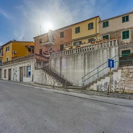 Apartment Riva 1001 Rabac